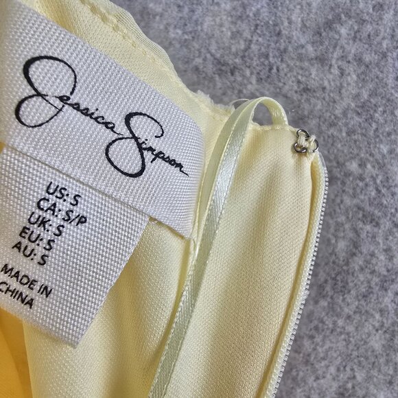 Yellow Embroidered Midi Dress With Spaghetti Straps & Sweetheart Neckline - Picture 7 of 9